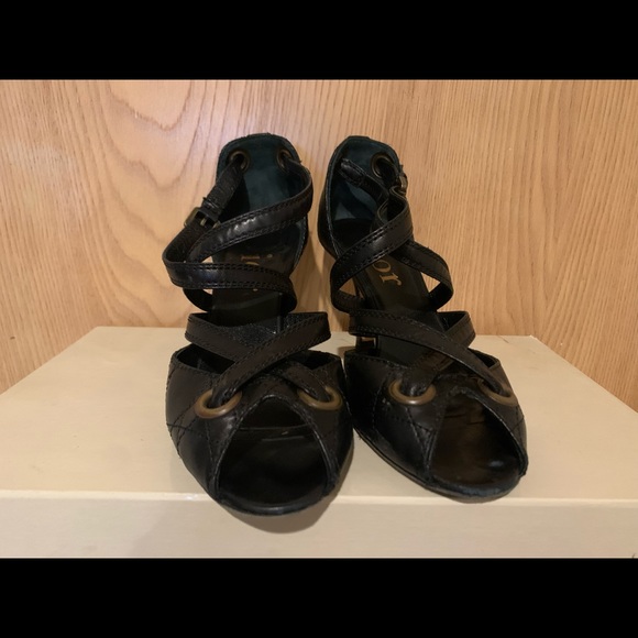 CHRISTIAN DIOR HEELS - Picture 2 of 5